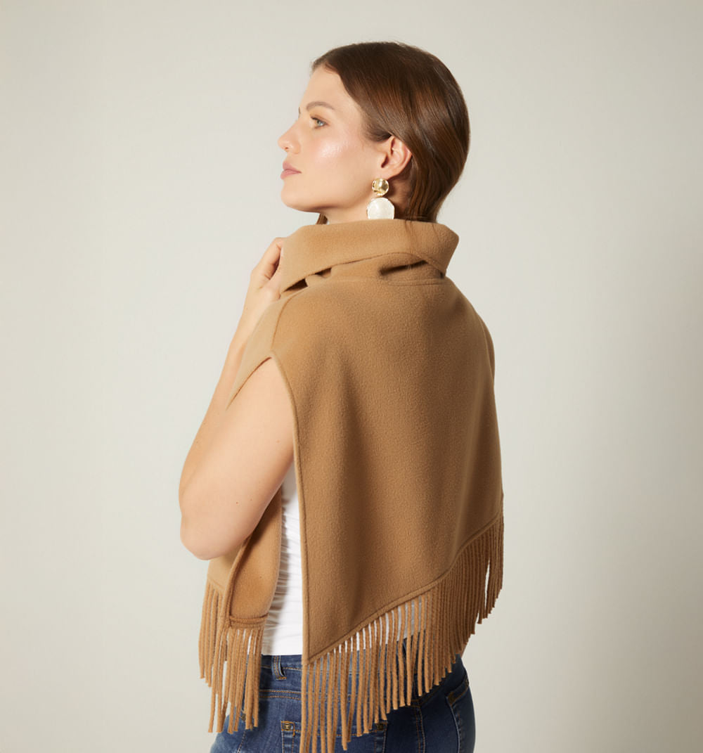 CHAQUETA / PONCHO CORTO CON FLECOS