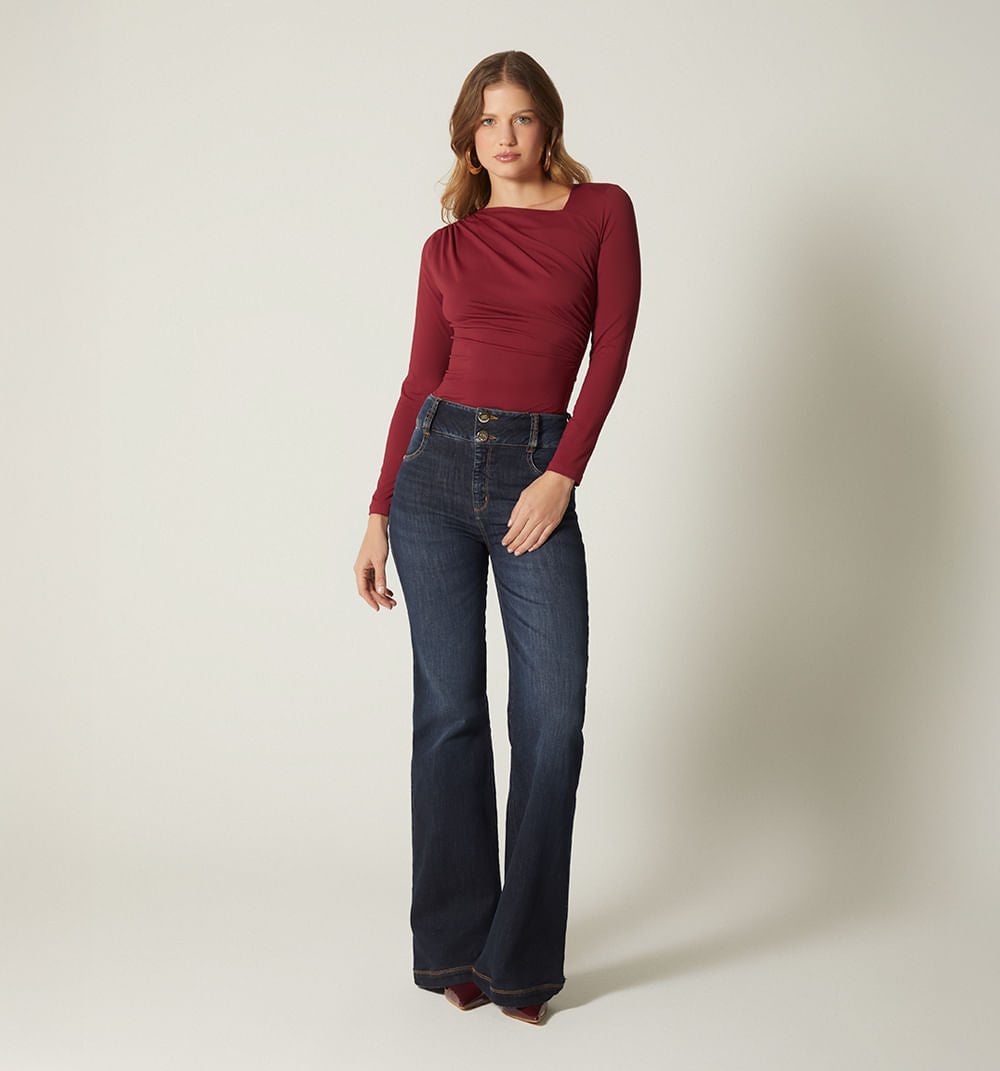 BLUSA ESCOTE ASIMÉTRICO MANGA LARGA