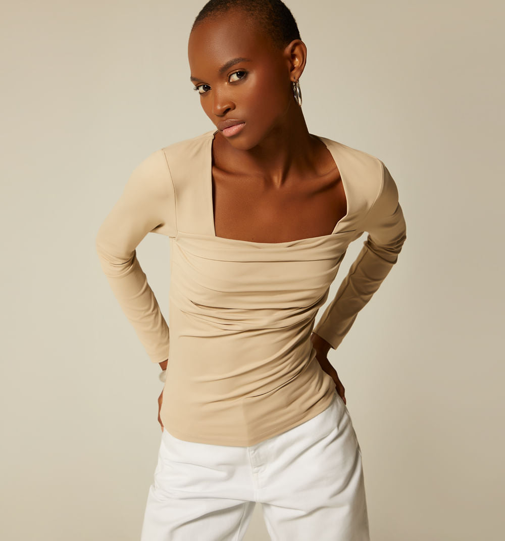 BLUSA ESCOTE CUADRADO MANGA LARGA