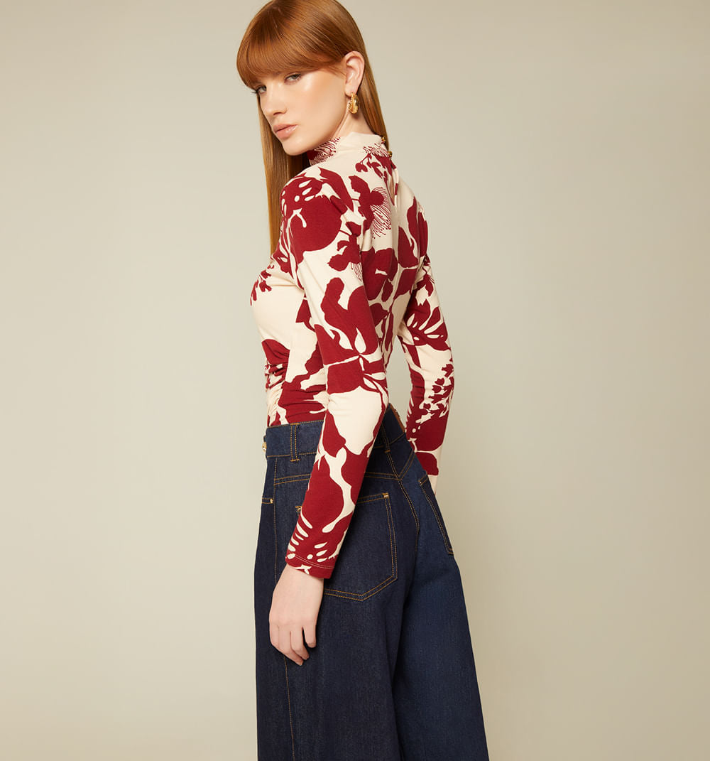 BLUSA MANGA LAGA CUELLO ALTO