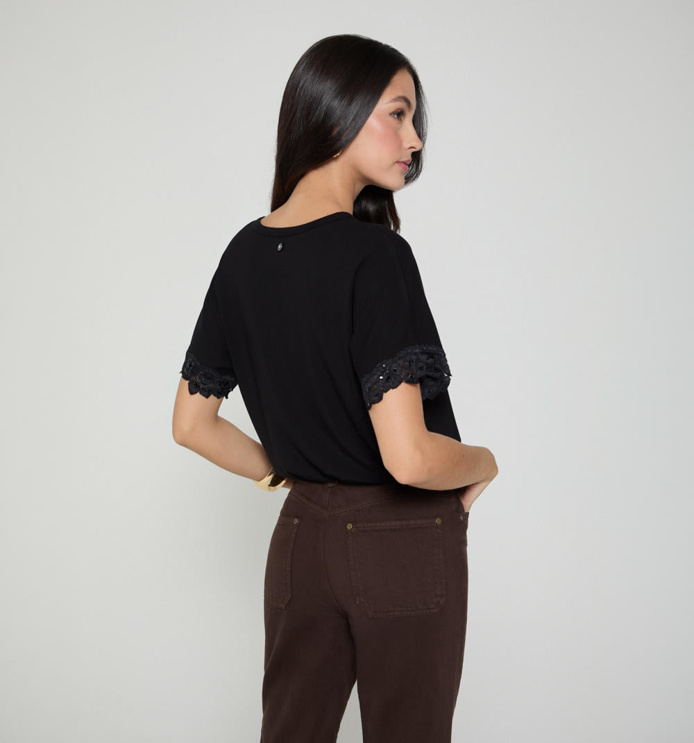 CAMISETAS-NEGRO-S600500-AD4.JPG