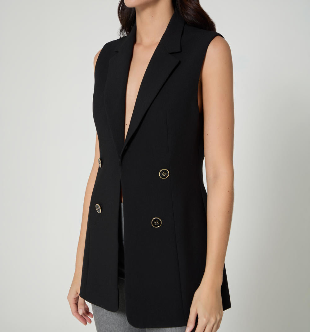 CHALECO-NEGRO-S076864AD3.JPG
