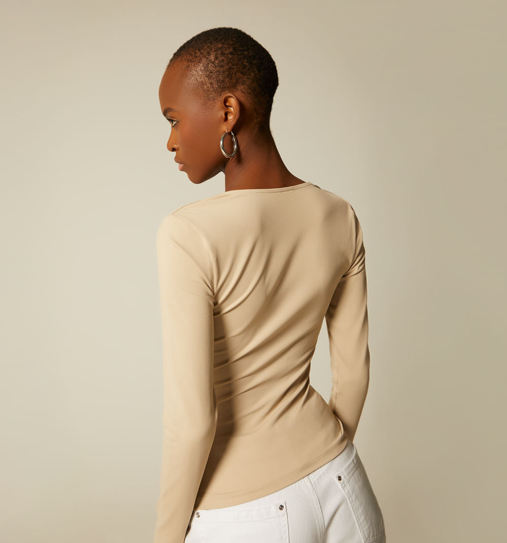 BLUSA ESCOTE CUADRADO MANGA LARGA