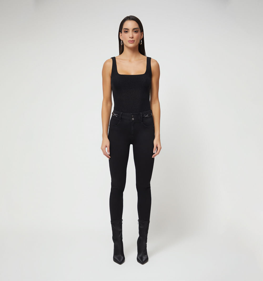 JEAN ULTRA SLIM TIRO ALTO HERRAJES