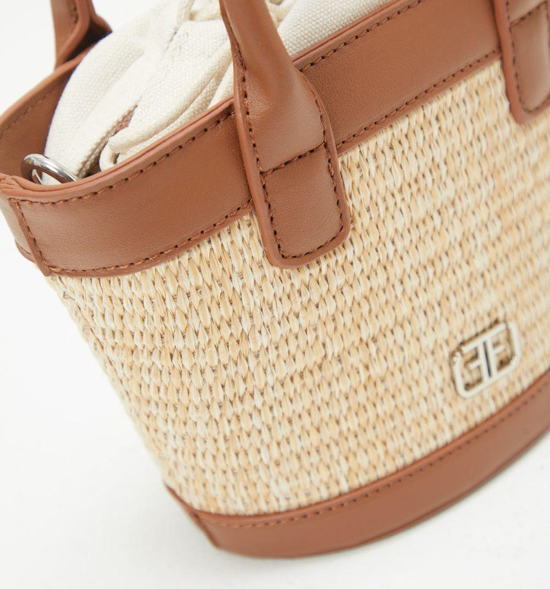 MANOSLIBRES-COMBINADO-S411743AD2.JPG